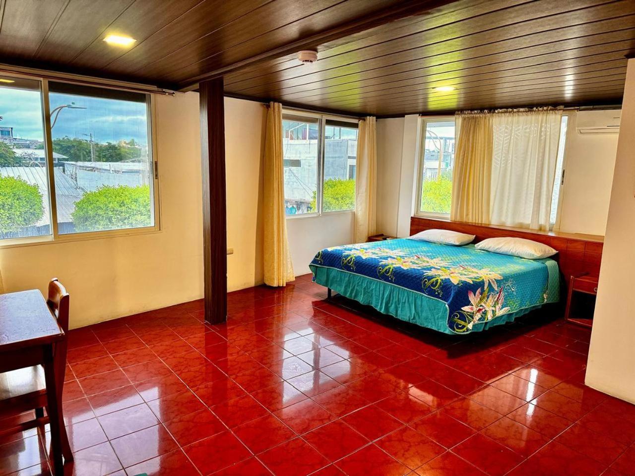 Hostal Muyuyo Пуэрто-Айора Экстерьер фото