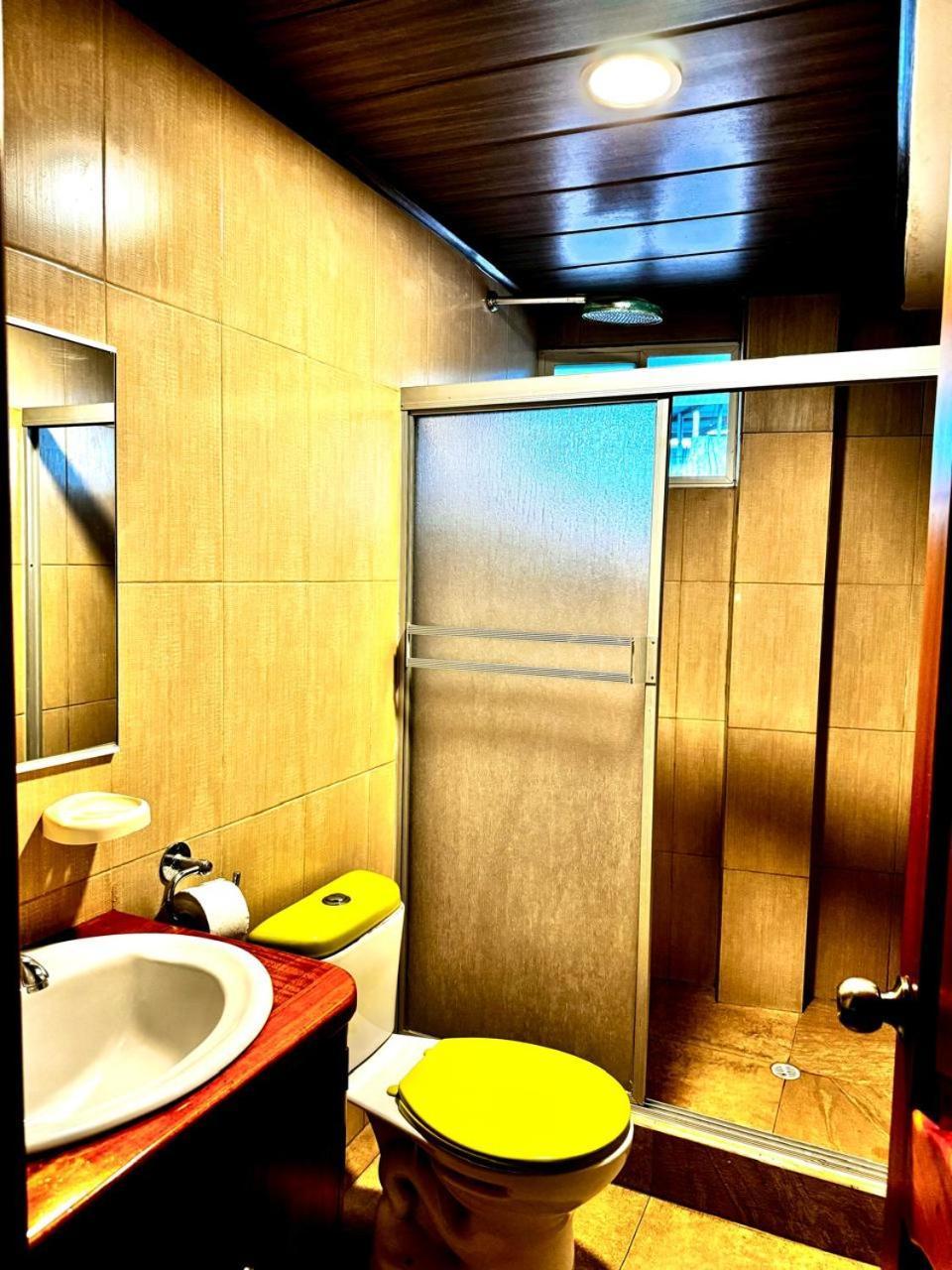 Hostal Muyuyo Пуэрто-Айора Экстерьер фото