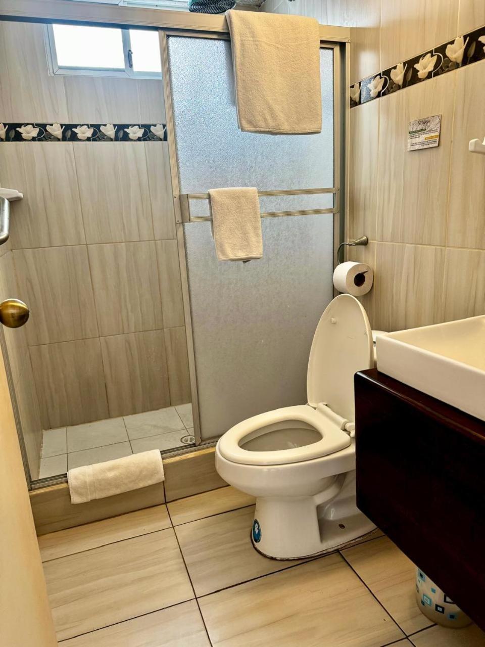 Hostal Muyuyo Пуэрто-Айора Экстерьер фото